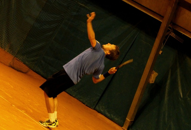 Tom Kočevar-Dešman se je uvrstil v prvi karierni finale na domačem futures turnirju na Bledu, ki pa je bil zadnja dva dni odigran v Ljubljani (dvorana) zaradi slabega vremena